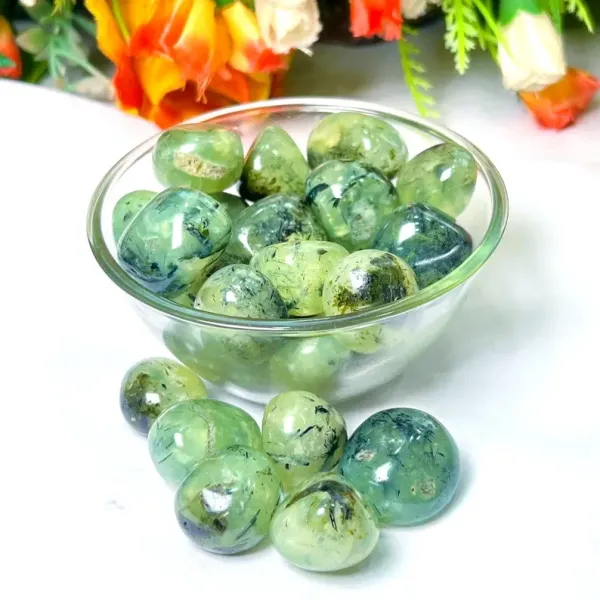 Prehnite_Tumble_Stone_Natural_Green_Prehnite_Polished_Tumble_1_Pc