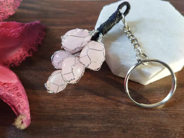 Evershine_100_Natural_Roze_Quartz_Stone_Keychain_For_Mens_And_Women
