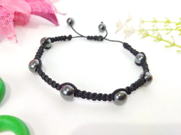 Evershine_Natural_Certified_Hematite_Bracelet_8_Mm_Adjustable_Macrame_Unisex_Bracelet
