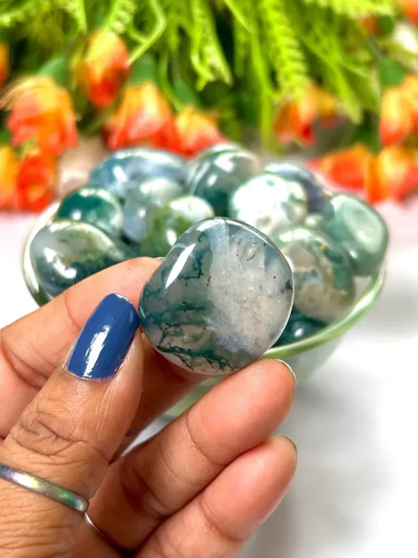 Moss_Agate_Tumble_Stone_Natural_Green_Moss_Agate_Polished_Tumble_1_Pc