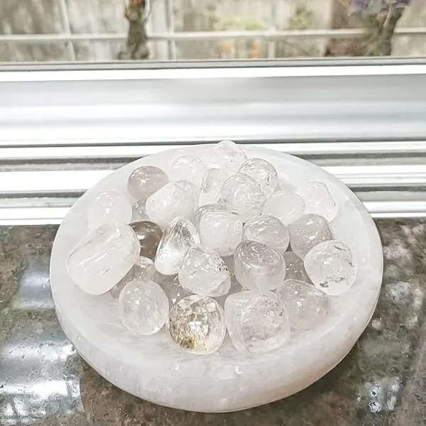 Clear_Quartz_Crystal_Single_Tumble_Stone_Gemstone_1_Pc