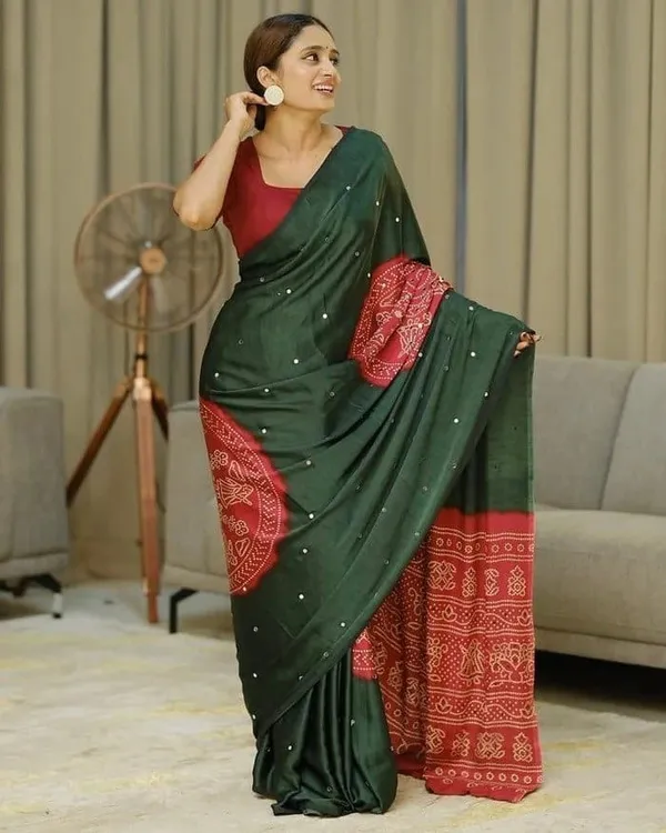 Green_Printed_Saree_For_Women
