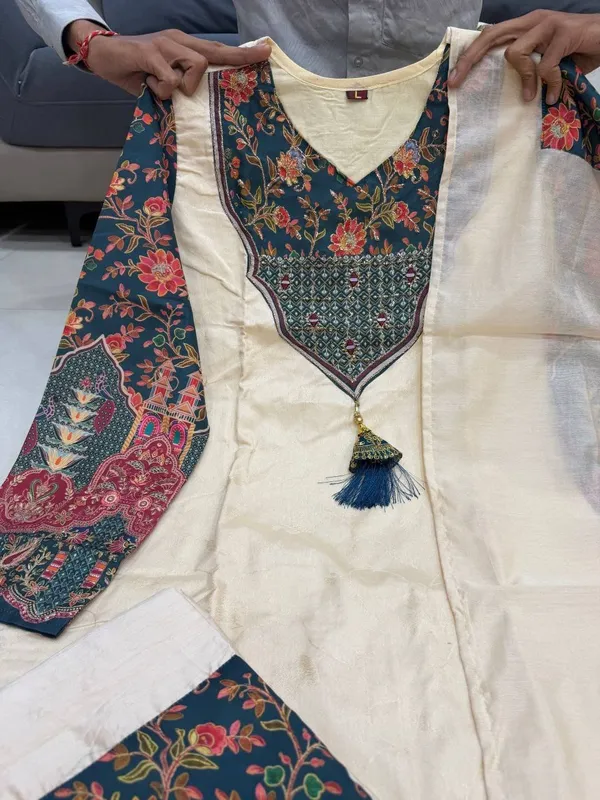 Cream_Floral_Printed_Kurta_Set_for_Women