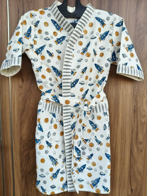 Multicolor_Waffle_Cotton_Kids_Bathrobes_For_Boys_&_Girls