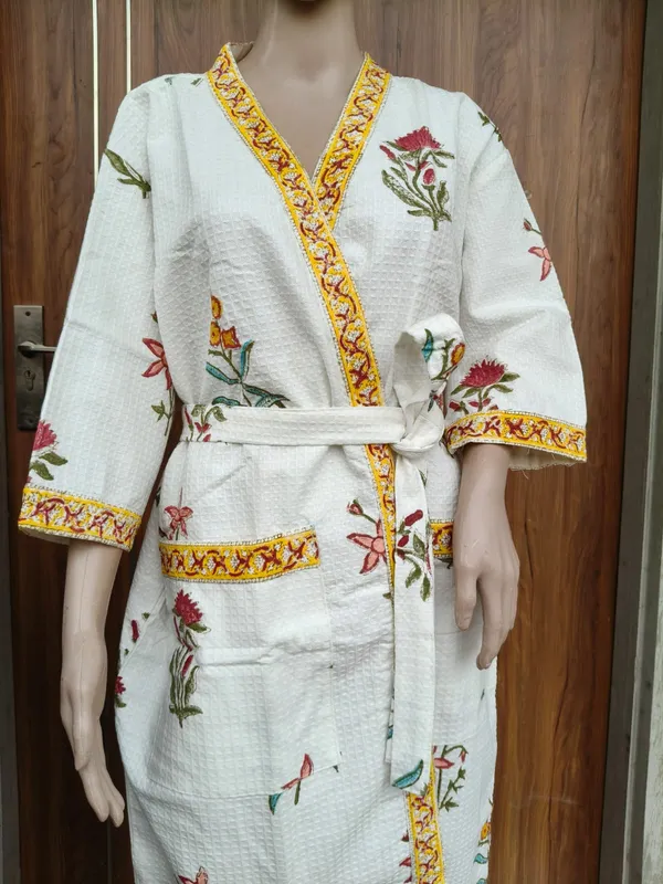 Multicolor_Cotton_Bathrobes_For_Unisex