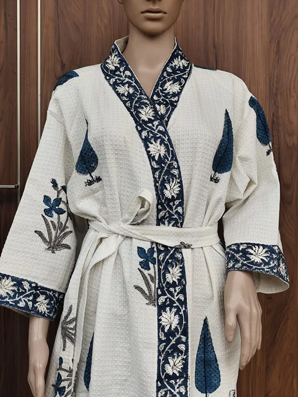 Multicolor_Cotton_Bathrobes_For_Unisex