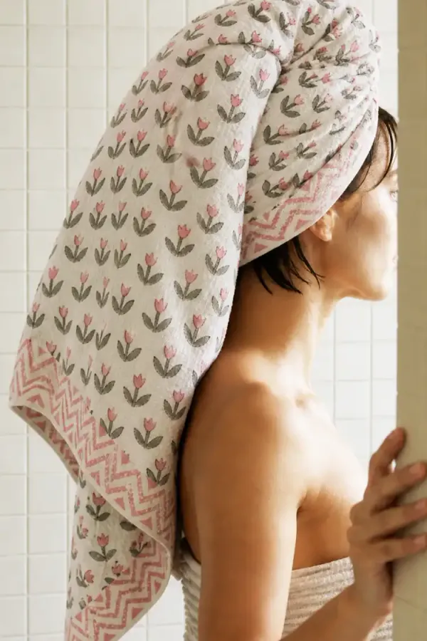 White_N_Pink_&_Gray_Waffle_Cotton_Towels_For_Unisex