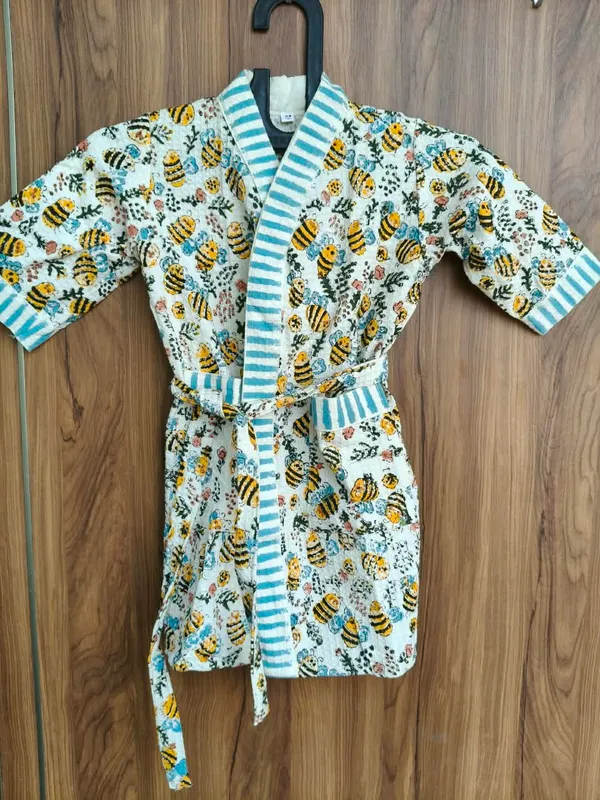 Multicolor_Waffle_Cotton_Kids_Bathrobes_For_Boys_&_Girls