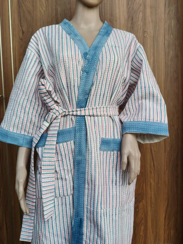 Multicolor_Cotton_Bathrobes_For_Unisex
