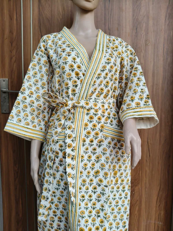 Multicolor_Cotton_Bathrobes_For_Unisex