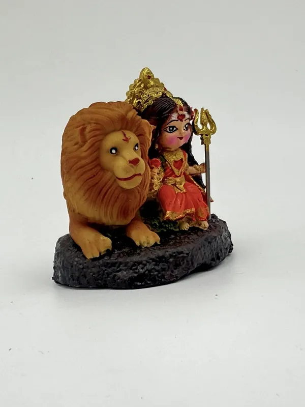 Maa_Durga_Idol_For_Car_Dashboard_Hindu_Goddess_Figurine_With_Lion_Red_And_Gold_Decorative_Statue