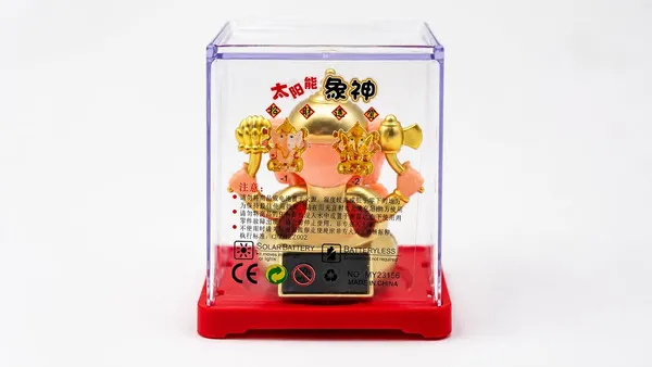 Solar_Powered_Ganesha_Idol_Figurine_With_Acrylic_Display_Box