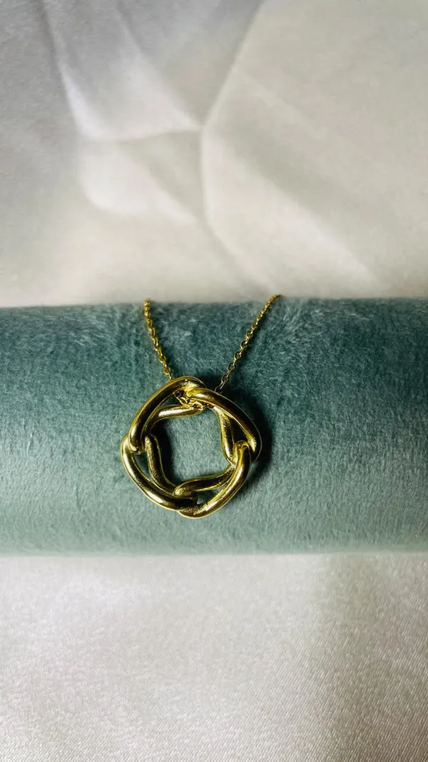 Souvelle_by_Trishh-necklace-Golden