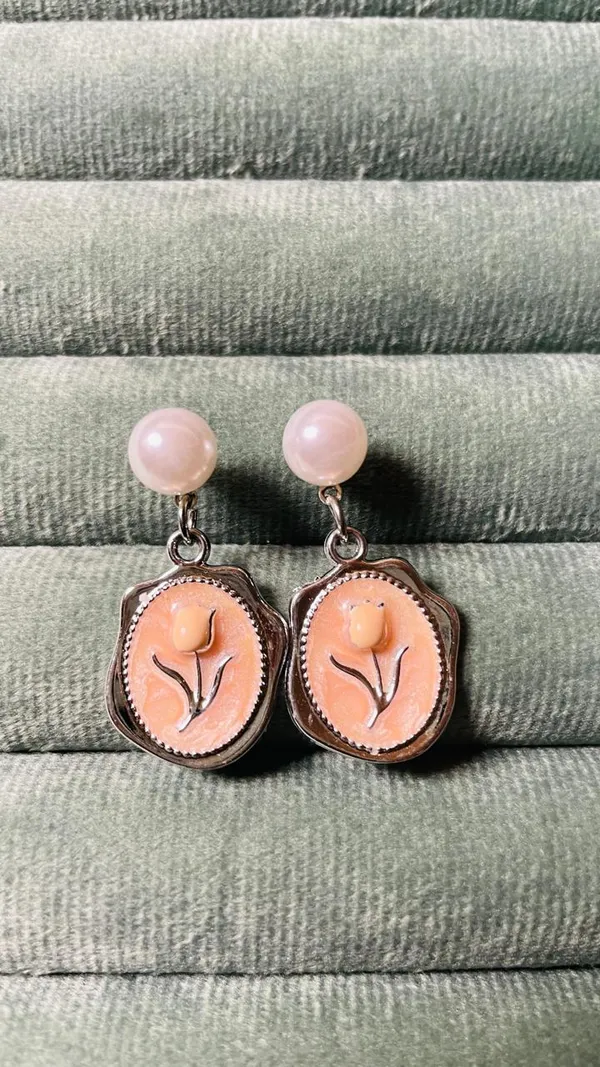 Souvelle_by_Trishh-Earrings-Golden