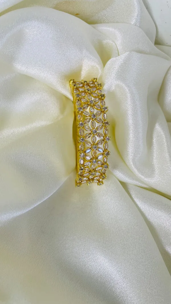 Souvelle_by_Trishh-bracelet_-Golden