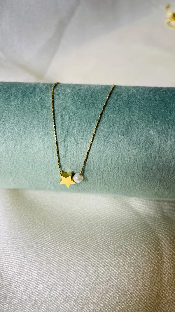 Souvelle_by_Trishh-necklace-Golden