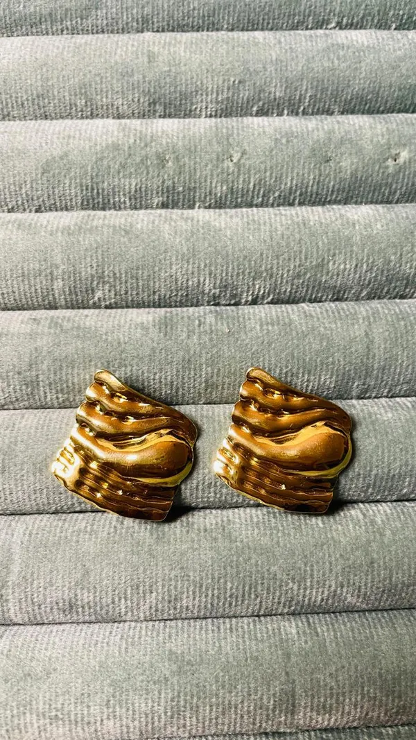 Souvelle_by_Trishh-Earrings-Golden