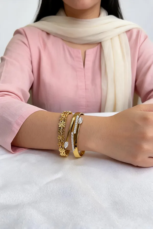 Golden_Stainless_Steel_Bracelet_For_Women