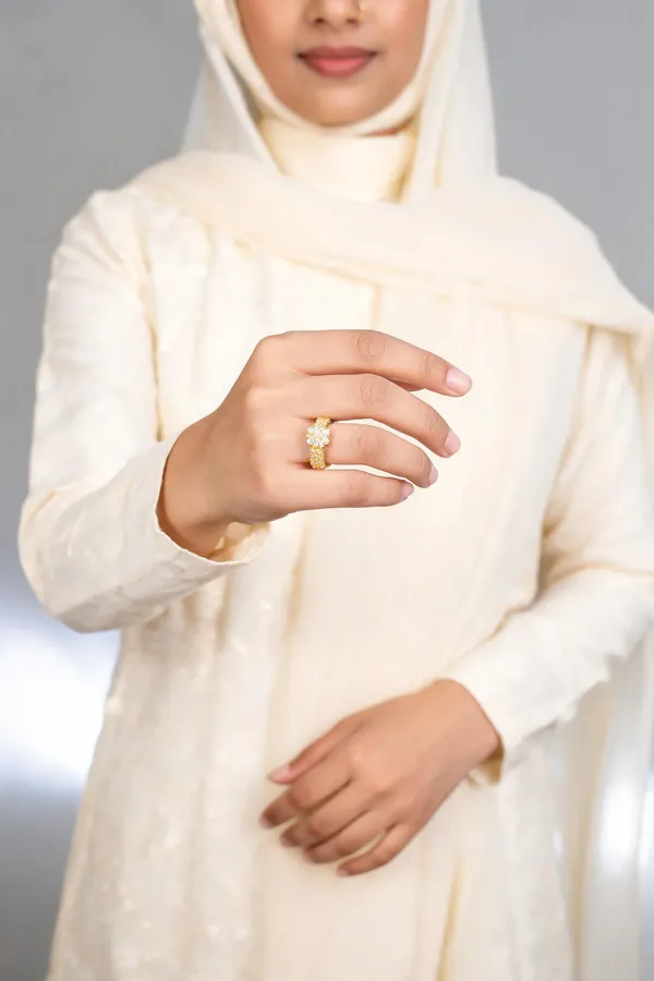 Golden_Stainless_Steel_Ring_For_Women