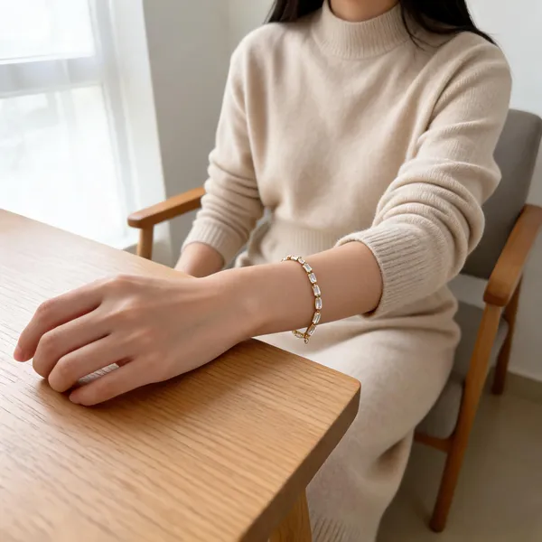 Silver_Stainless_Steel_Bracelet_For_Women