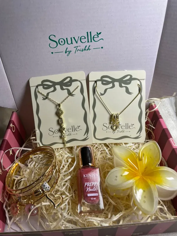 Souvelle_by_Trishh-Hamper-multi-colour