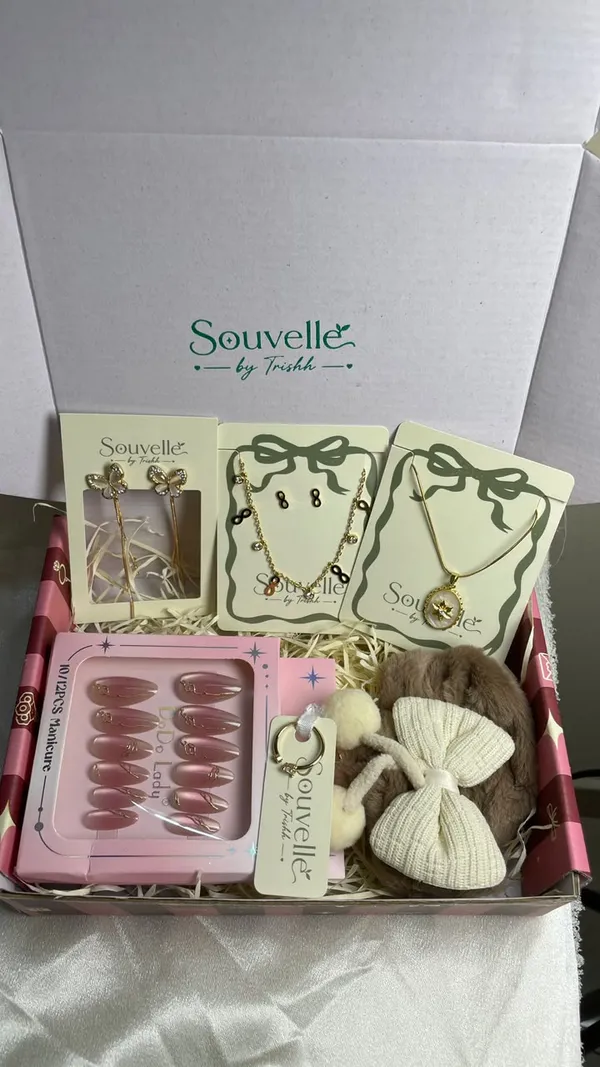 Souvelle_by_Trishh-Hamper-multi-colour