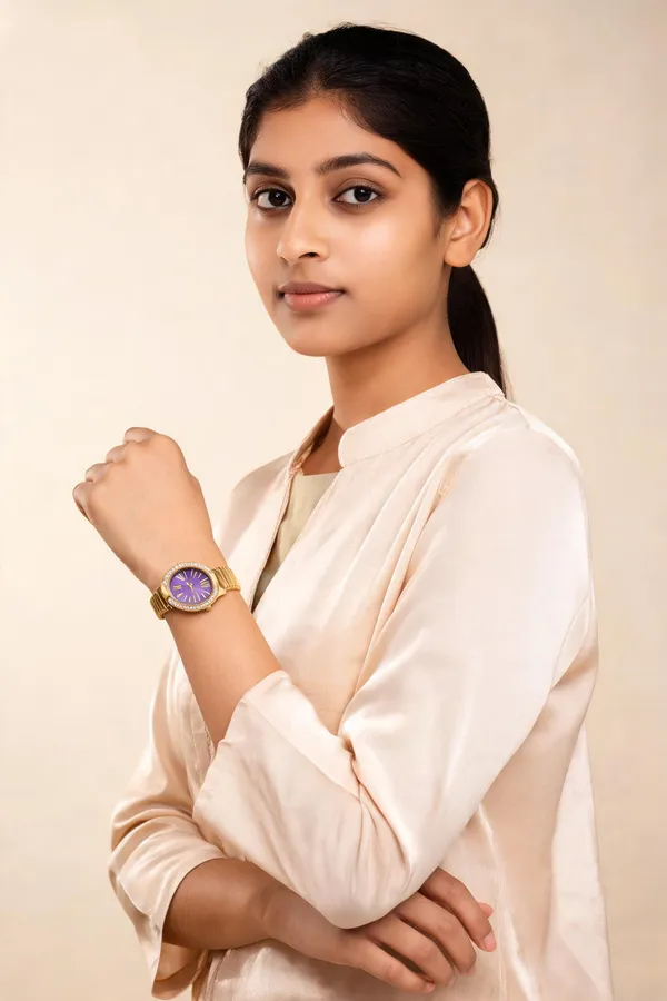 Golden_Stainless_Steel_Watch_For_Women