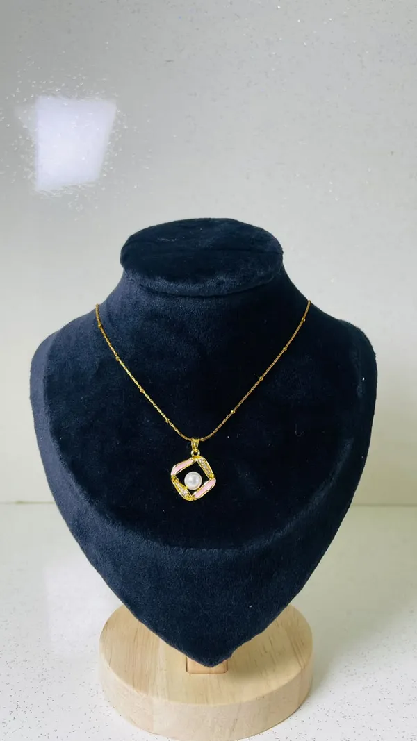 Souvelle_by_Trishh-necklace-Golden