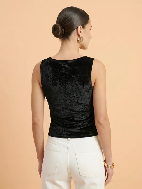 Solid_Black_Velvet_Square_Neck_Sleeveless_Regular_Top