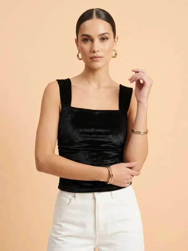 Solid_Black_Velvet_Square_Neck_Sleeveless_Regular_Top