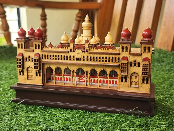 Wooden_Traditional_Palace_Miniature_Showpiece