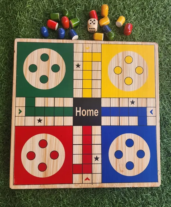 Multicolor_Wood_Ludo_Board_Game_For_Kids