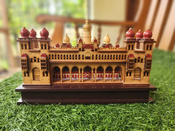 Wooden_Traditional_Palace_Miniature_Showpiece