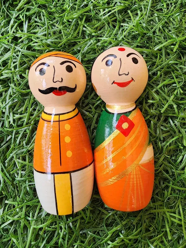 Multicolor_Wood_Hand_Painted_Indian_Couple_Figurines