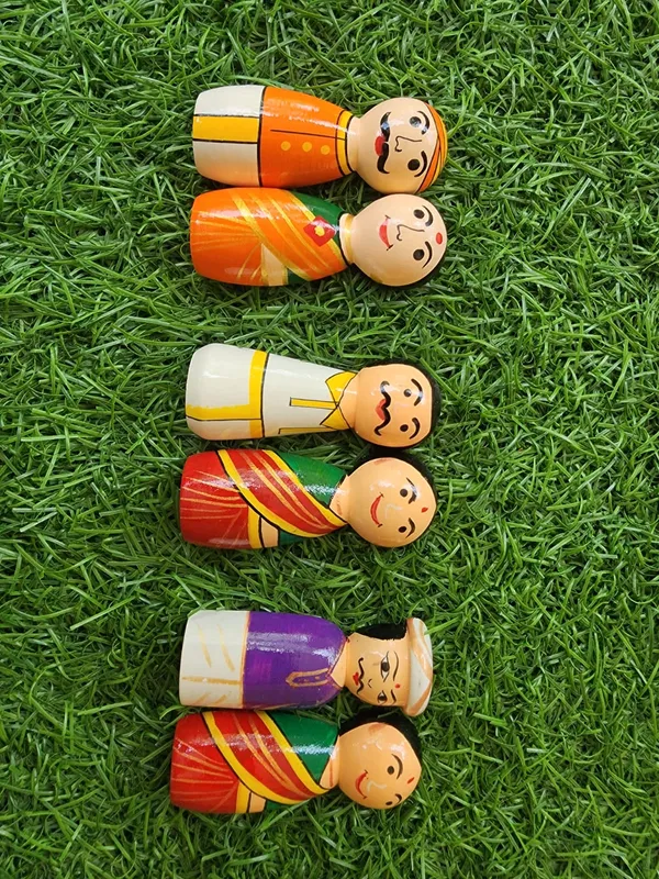Multicolor_Wood_Hand_Painted_Indian_Couple_Figurines