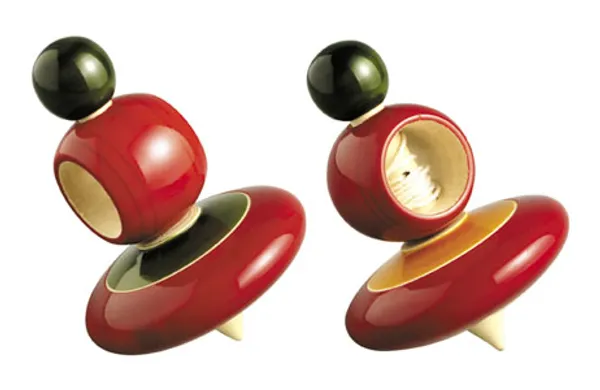 Red_Traditional_Spinning_Top_Toy