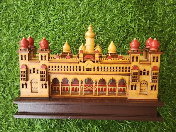 Wooden_Traditional_Palace_Miniature_Showpiece