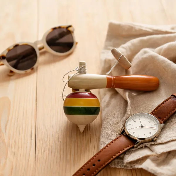 Multicolour_Wooden_String_Spinning_Top_Toy_For_Kids