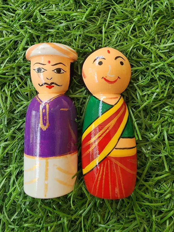 Multicolor_Wood_Hand_Painted_Indian_Couple_Figurines