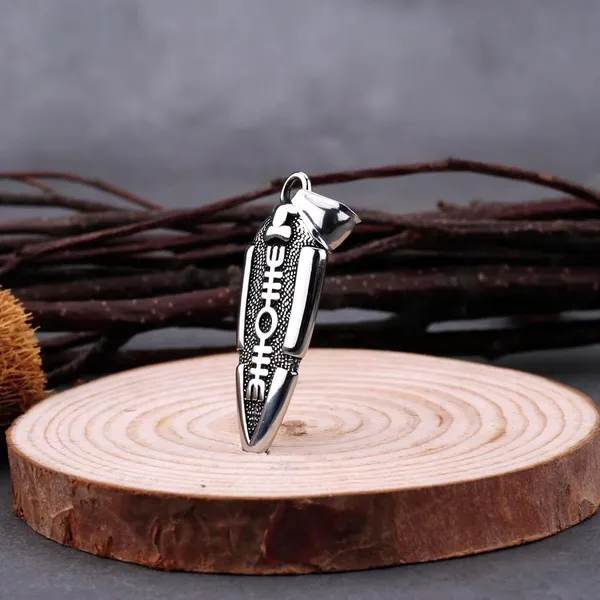 Oxidised_Silver_Arrowhead_Pendant_Necklace_For_Men