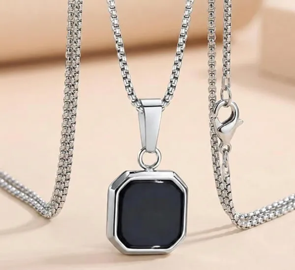 Stainless_Steel_Box_Chain_Pendant_Necklace