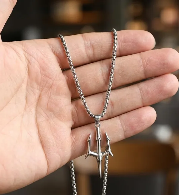 Trident_Pendant_Necklace
