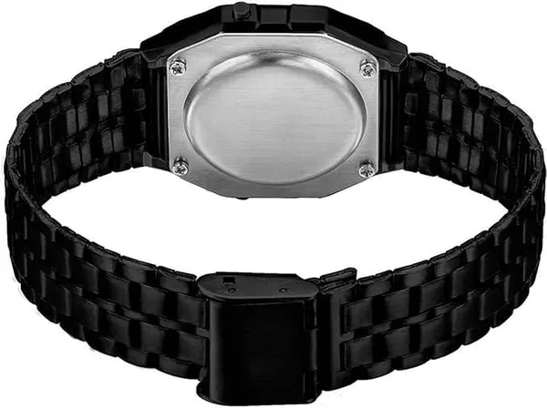 Digital_Watch_With_Metal_Strap
