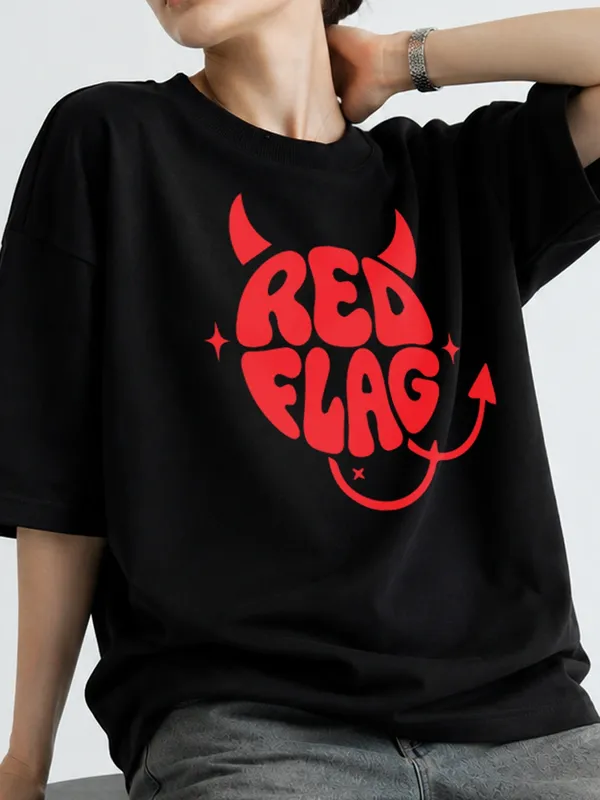 Red_Flag_Oversized_T_Shirt_For_Women_Black