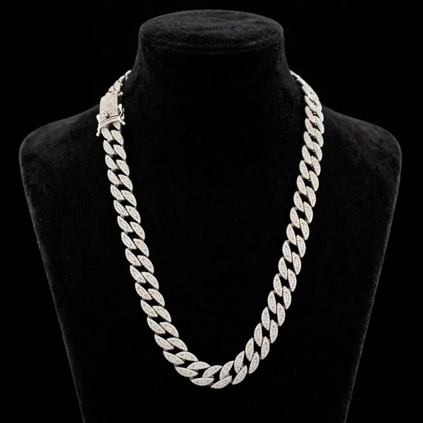 Silver_Tone_Cuban_Link_Chain_Necklace_For_Women