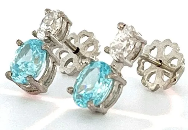 Blue_Oval_Faceted_Stone_Stud_Earrings_For_Women