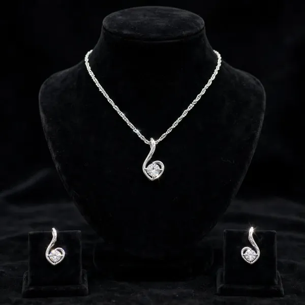 Silver_Tone_Heart_Pendant_Necklace_And_Earrings_Set_For_Women