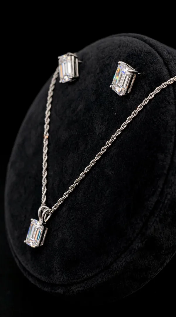 Silver_Tone_Crystal_Rectangular_Stone_Necklace_And_Earrings_Set_For_Women