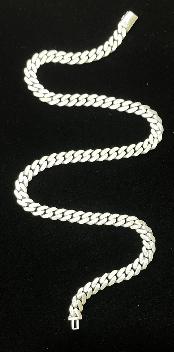 Silver_Tone_Cuban_Link_Chain_Necklace_For_Women