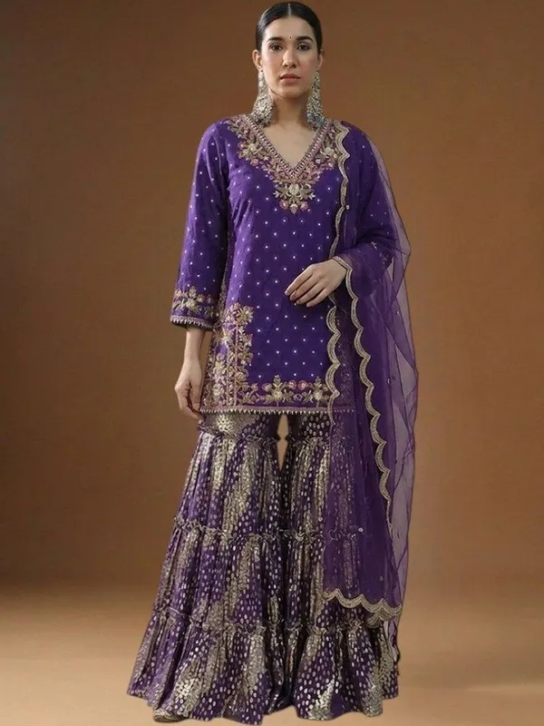 Women_Ethnic_Motifs_Printed_Regular_Beads_and_Stones_Chanderi_Silk_Kurta_with_Sharara